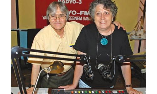 SEVGİLİ ÖĞRETMENİMİZ 'STÜDYO FM'